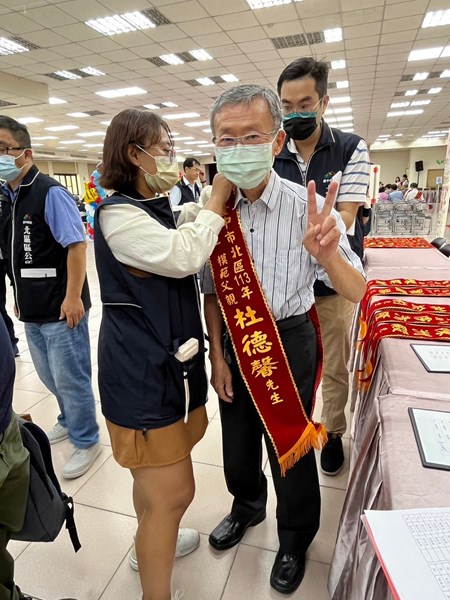 LINE_ALBUM_1130803慶祝父親節暨模範父親表揚_240812_8