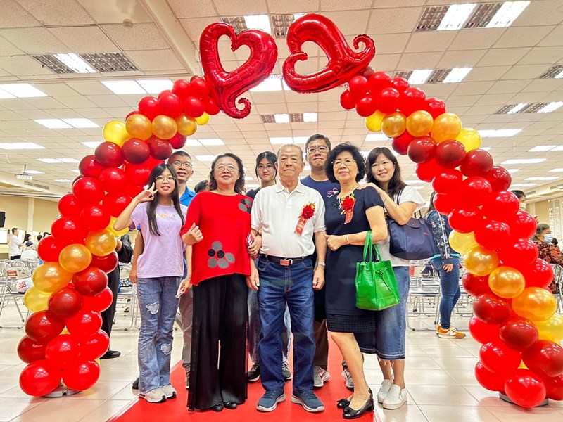 LINE_ALBUM_1130928 北區113年金婚鑽石婚白金婚紀念表揚活動_241022_157